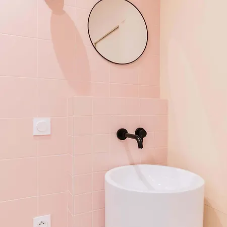 Apartment Luxueux Avec Salle De Bains De Reve 6p - Flat-guest